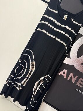 Black Tie-Dye Sleeveless Midi Dress